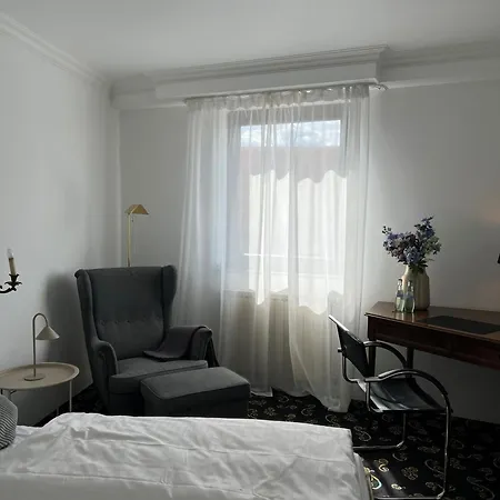 Landhaus Hotel Neuss ノイス